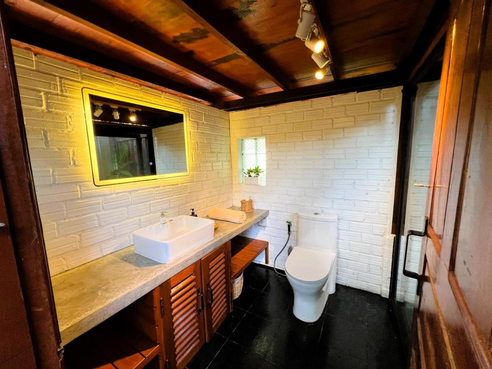 The Little Vegan Homestay Phumi Banteay Srei Bagian luar foto